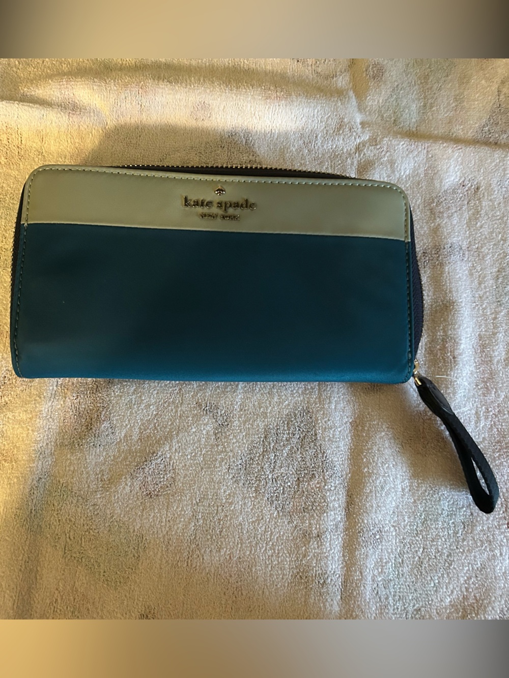 kate spade Two-Tone Blue and Light Gray Zip Wristlet Wallet
